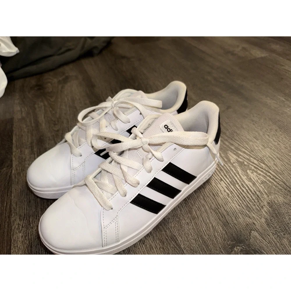 Adidas Unisex Grand Court Classic White Black Kids Lace-Up Sneaker Shoes 5 Child